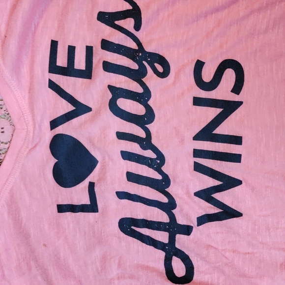 So top - Picture 2 of 3